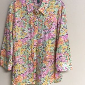 Women’s button down
